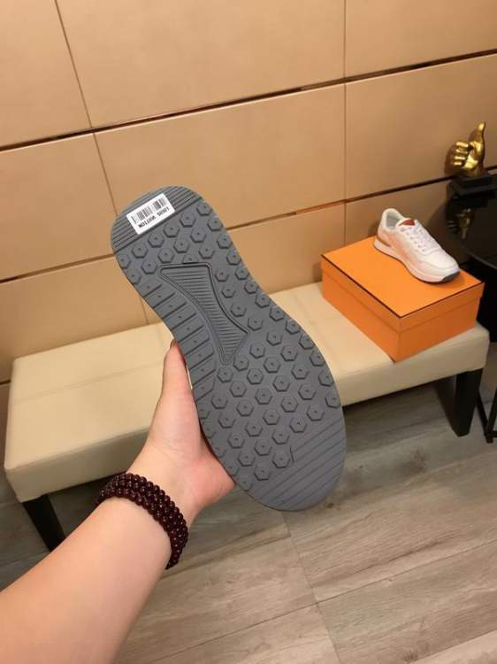 Picture of Louis Vuitton Shoes _SKULVsz38-44mnf0311316978